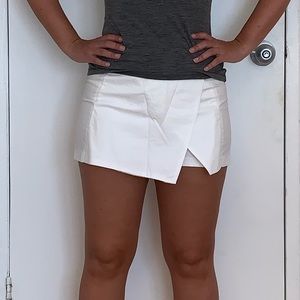 NWT Lilly Pulitzer White Izzy Skort Sz 2